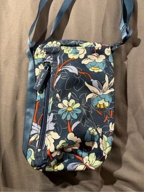 Vera Bradley Lighten Up Water Bottle Crossbody Floral Bursts